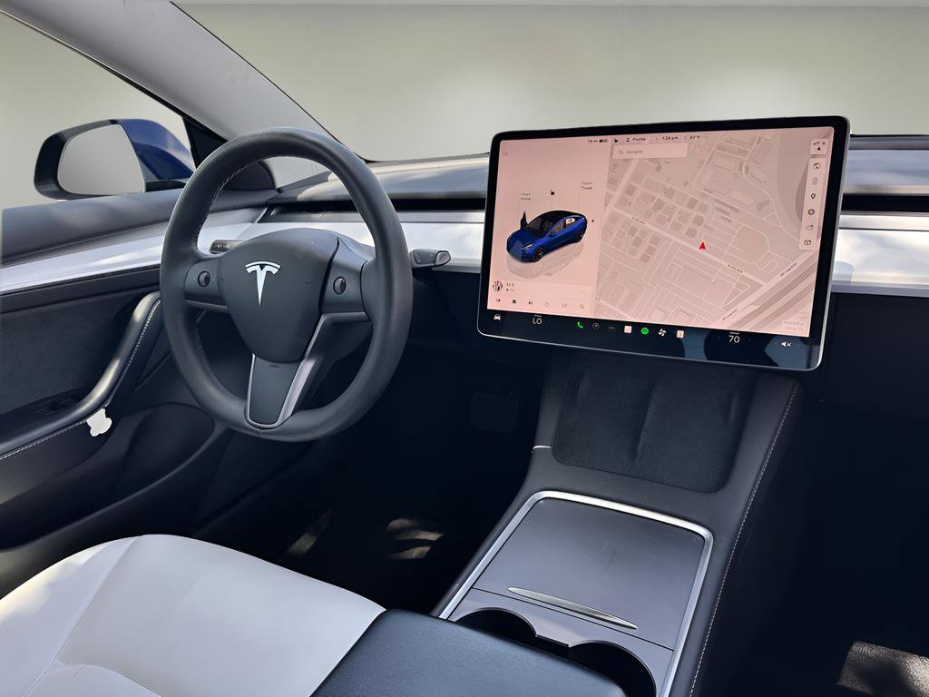 Used 2023 Tesla Model 3 Standard Range RWD image 9