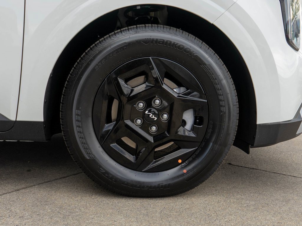 New 2026 Kia Carnival LX image 31