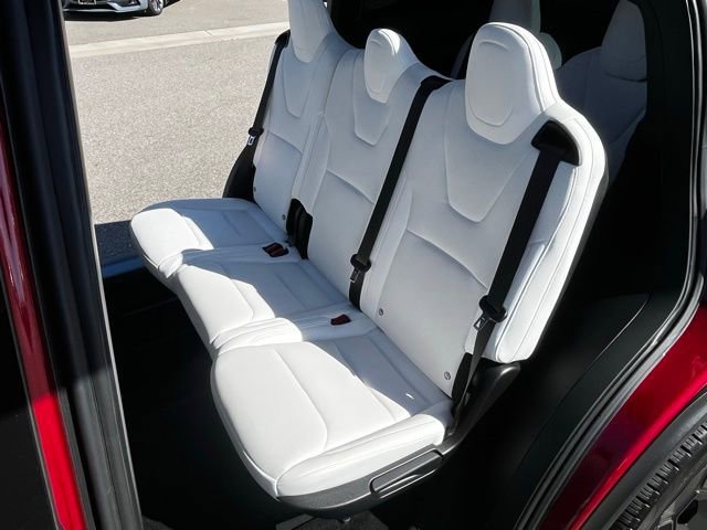 Used 2023 Tesla Model X image 31