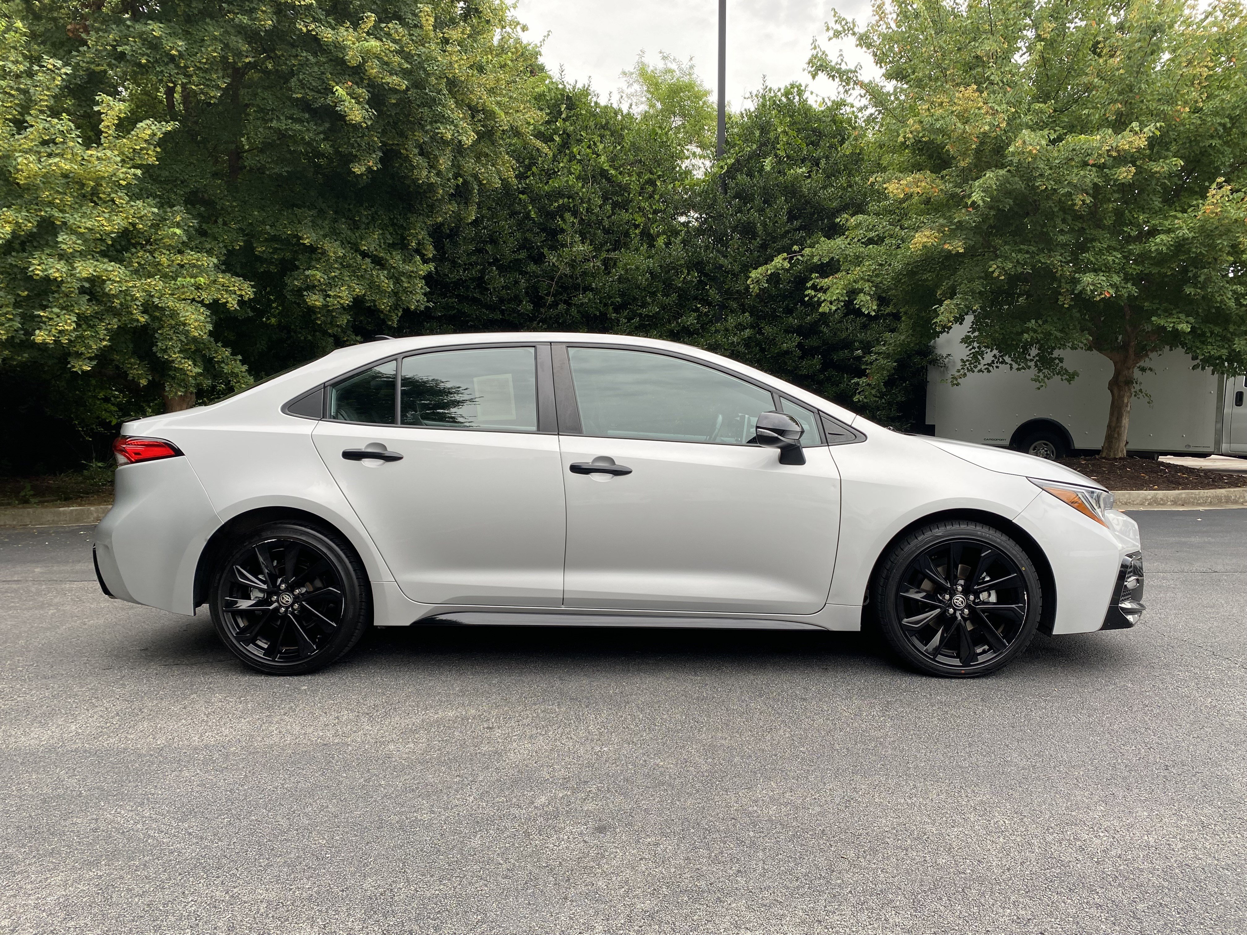 Used 2020 Toyota Corolla SE FWD image 10