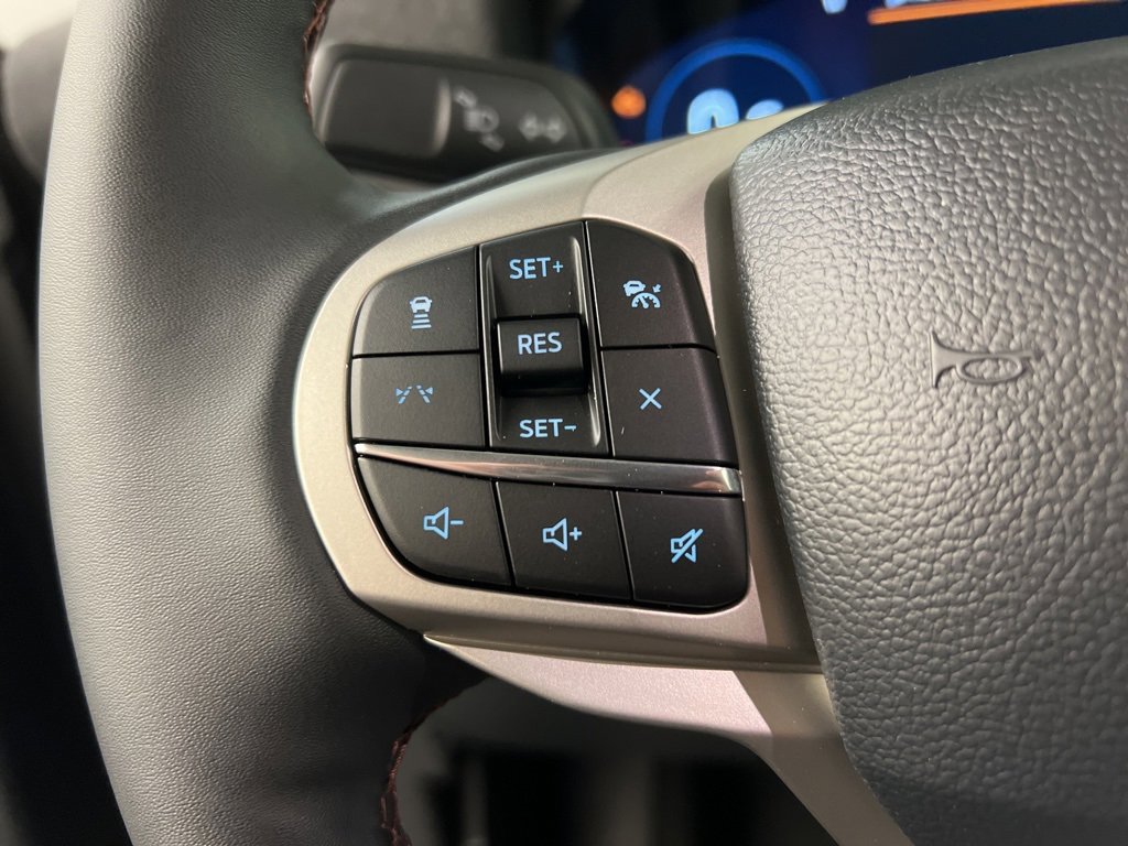 New 2025 Ford Explorer Active w/ Active Comfort Package image 18
