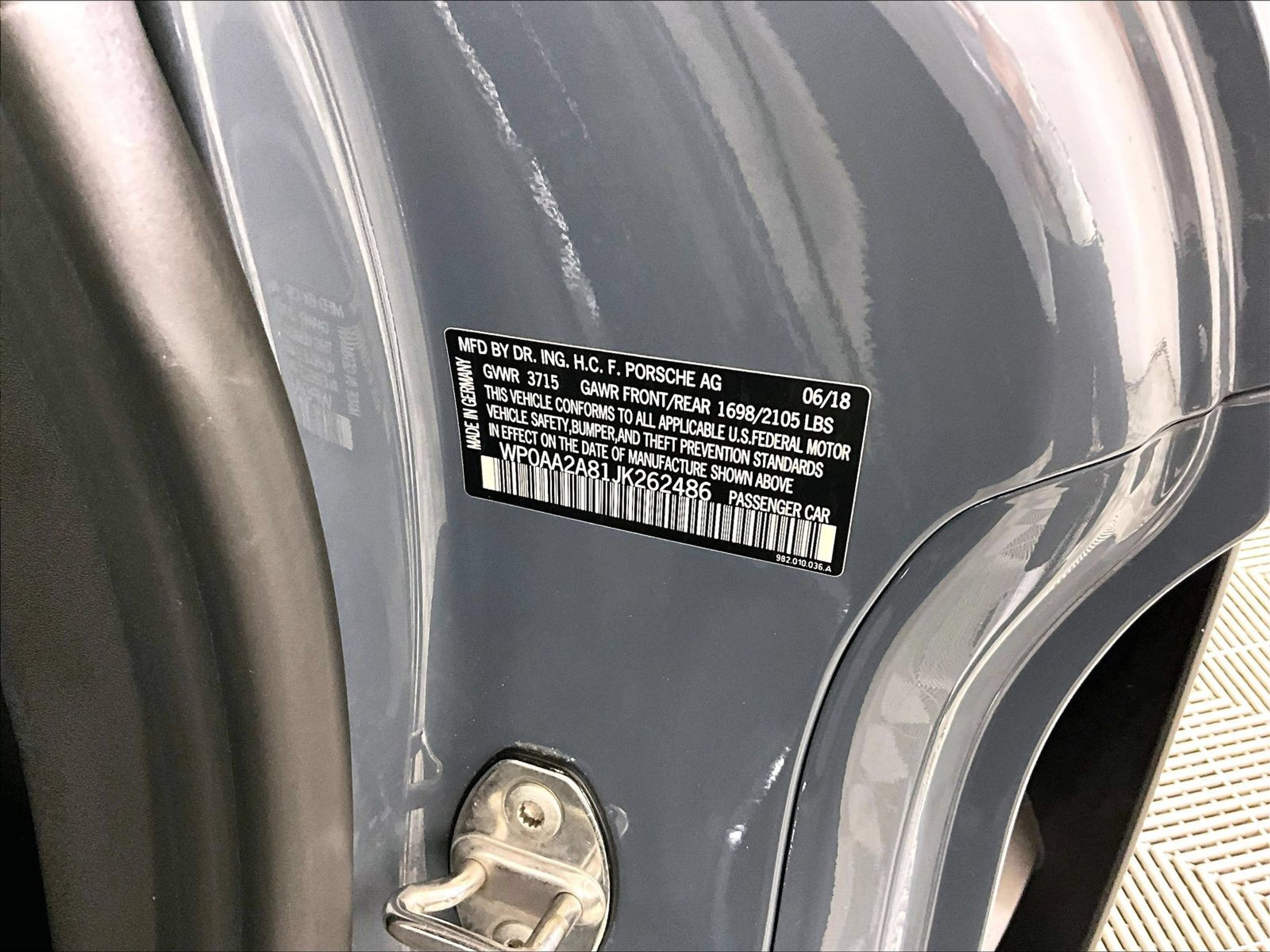 Certified 2018 Porsche 718 Cayman RWD image 27