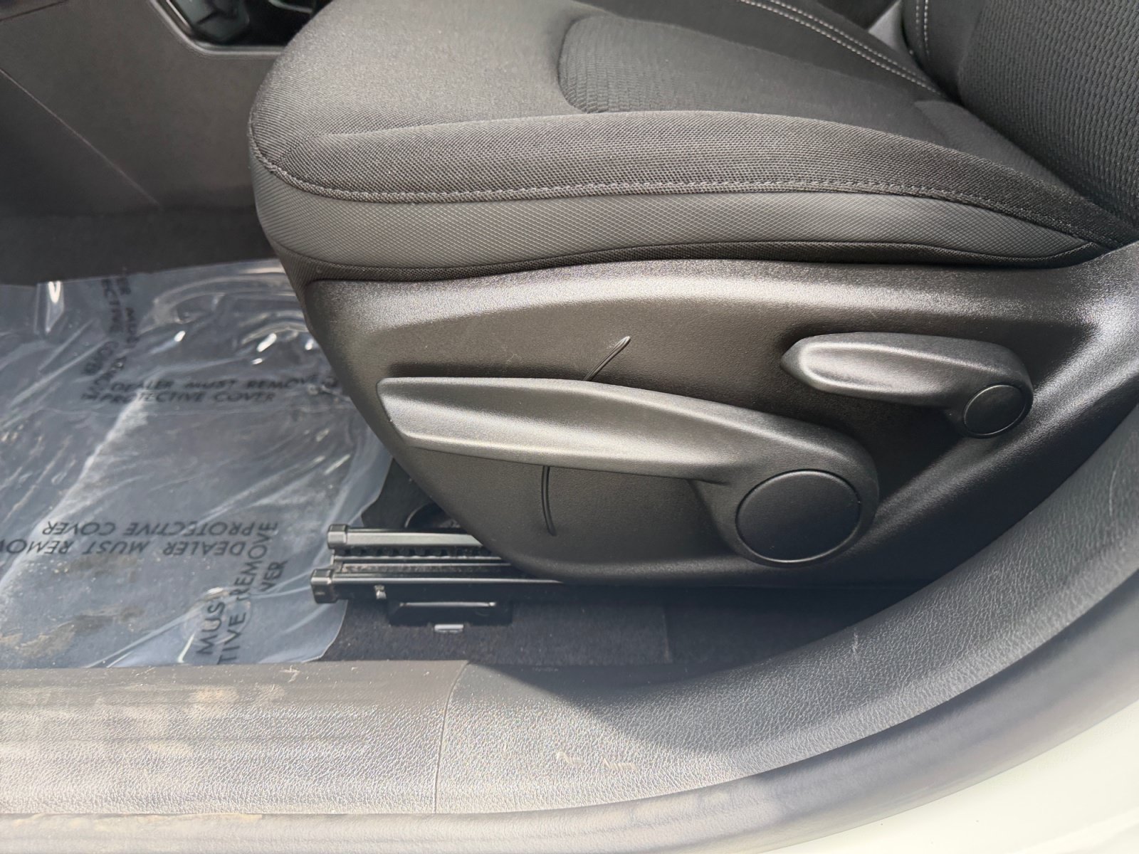 Used 2023 Jeep Renegade Altitude AWD/4WD image 14