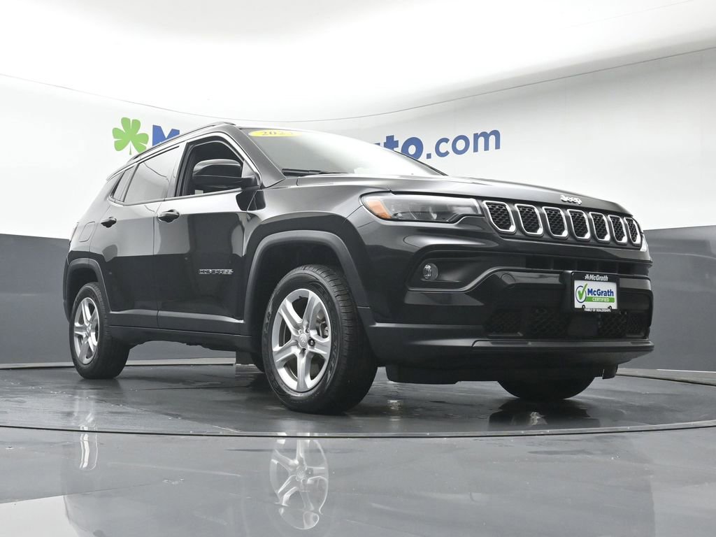 Used 2023 Jeep Compass Latitude image 22