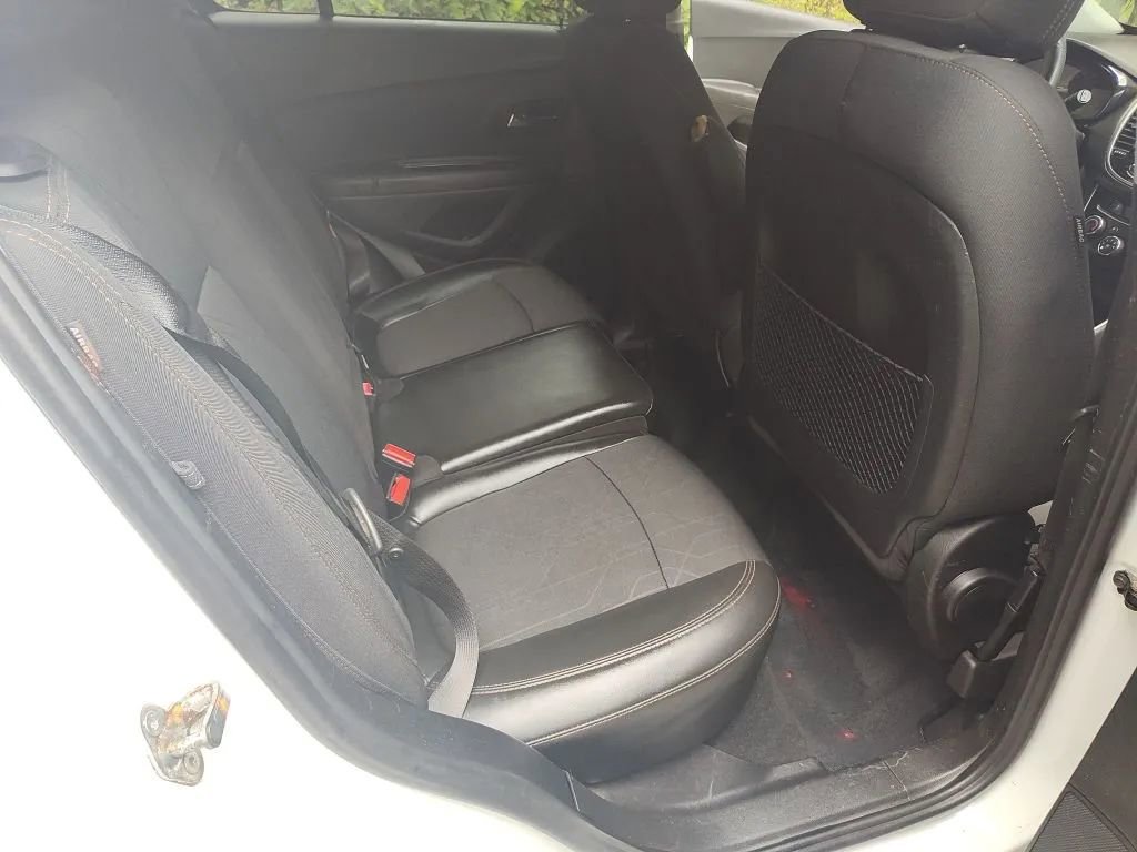 Used 2019 Chevrolet Trax LT image 13