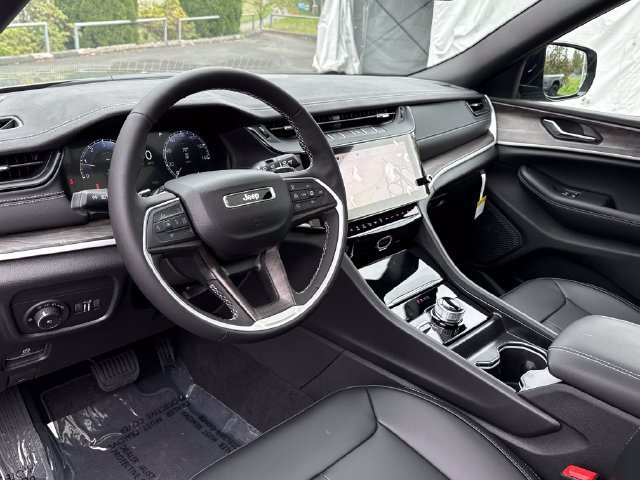 New 2027 Jeep Grand Cherokee L Limited AWD/4WD image 18