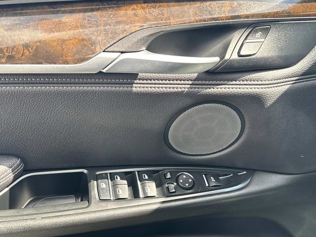 Used 2018 BMW X5 xDrive50i w/ M Sport Package image 74
