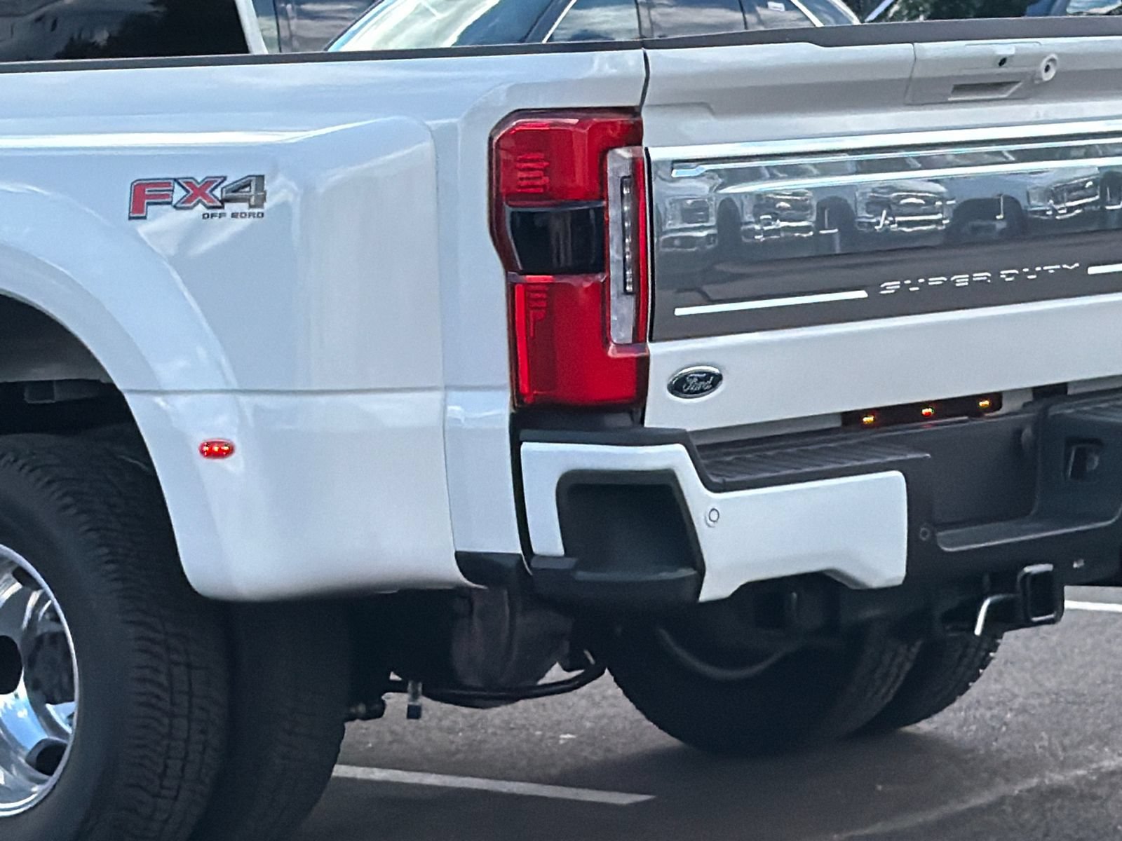 New 2026 Ford F350 Platinum w/ Platinum Plus Package AWD/4WD image 9