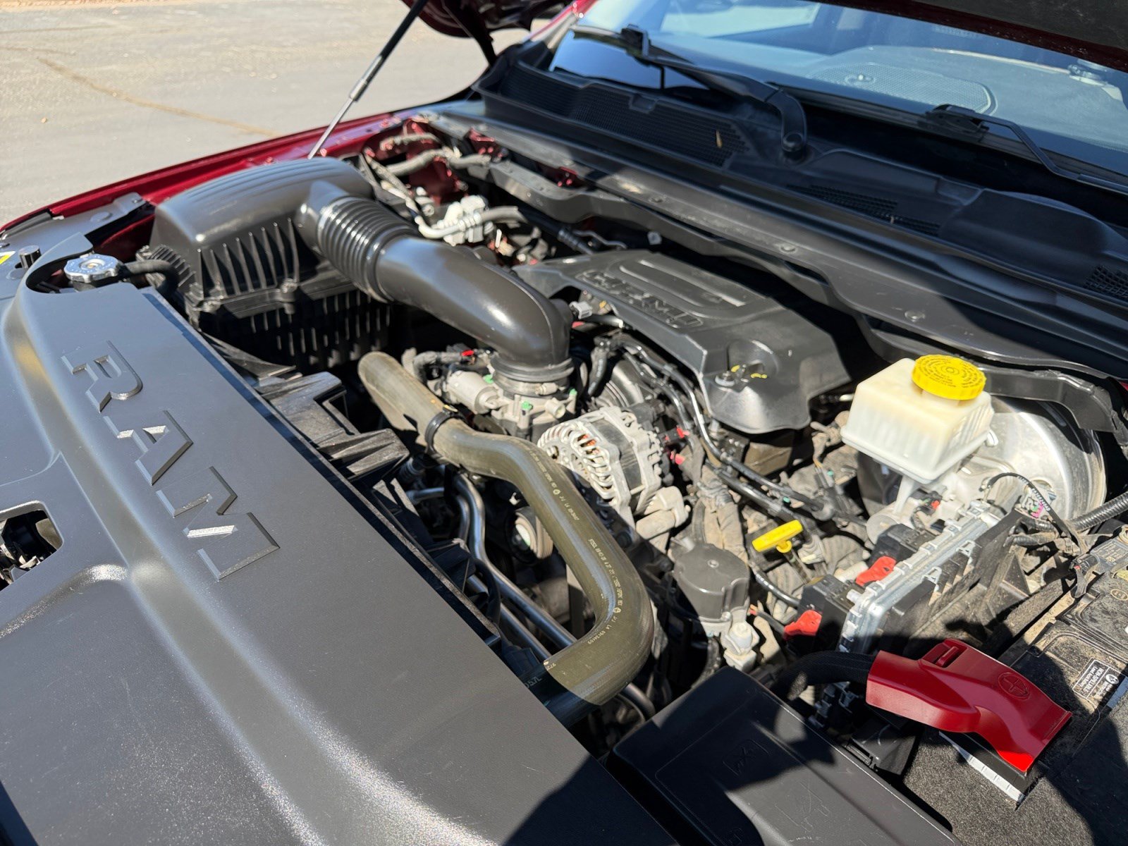 Used 2020 RAM 1500 Laramie AWD/4WD image 21