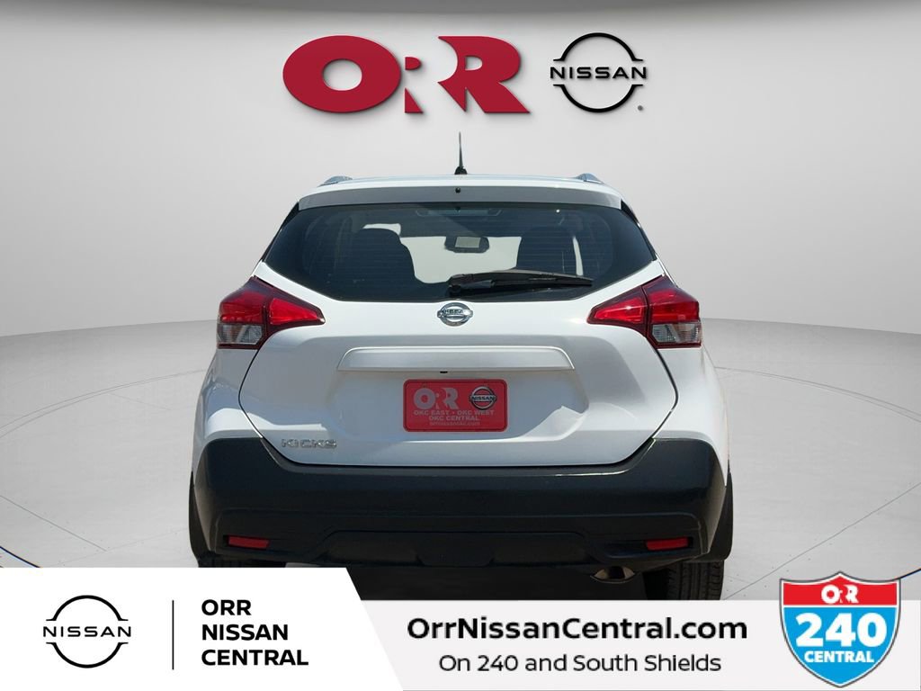 Used 2018 Nissan Kicks S FWD image 6