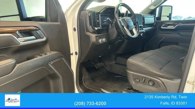 Used 2025 GMC Sierra 2500 SLE image 16