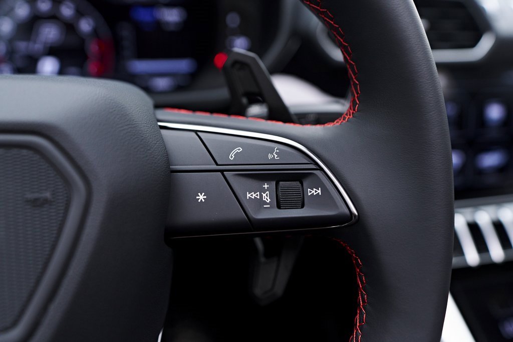 Used 2022 Lamborghini Urus image 65