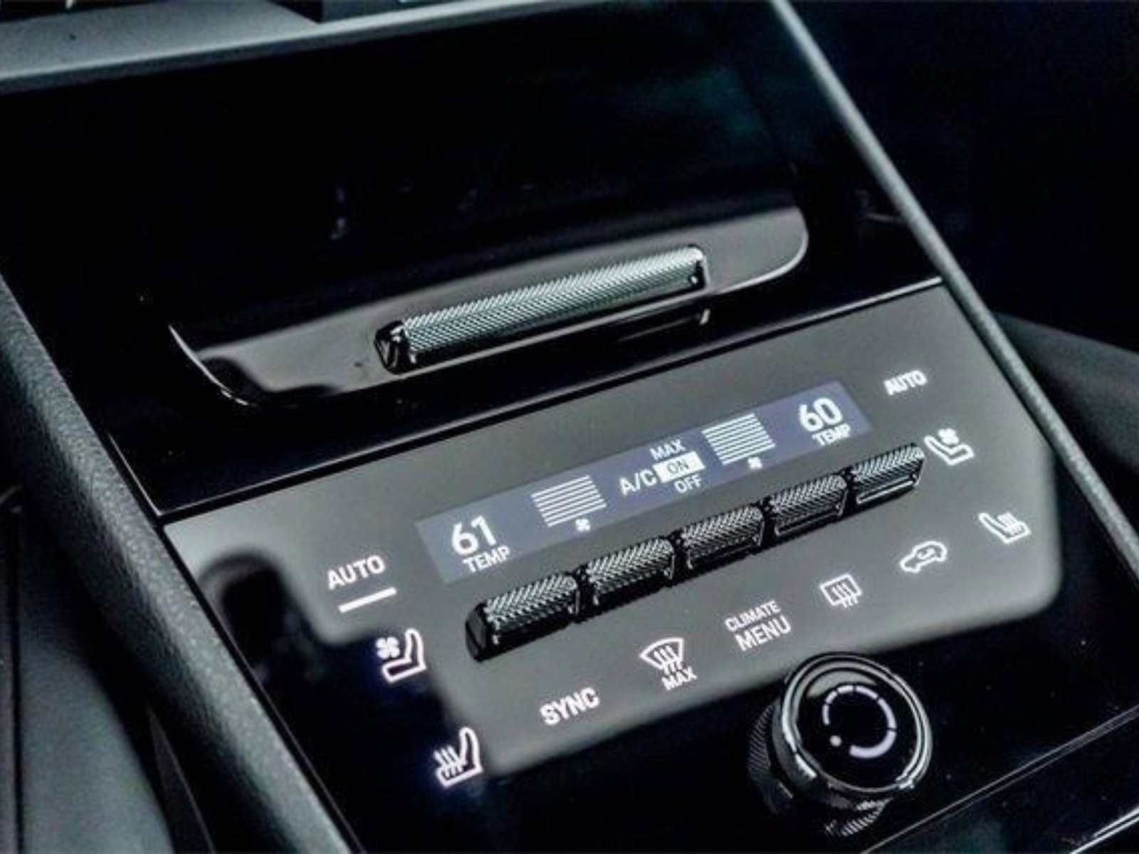 Used 2025 Porsche Cayenne image 56