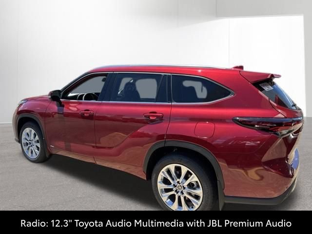 Certified 2026 Toyota Highlander Limited AWD/4WD image 4