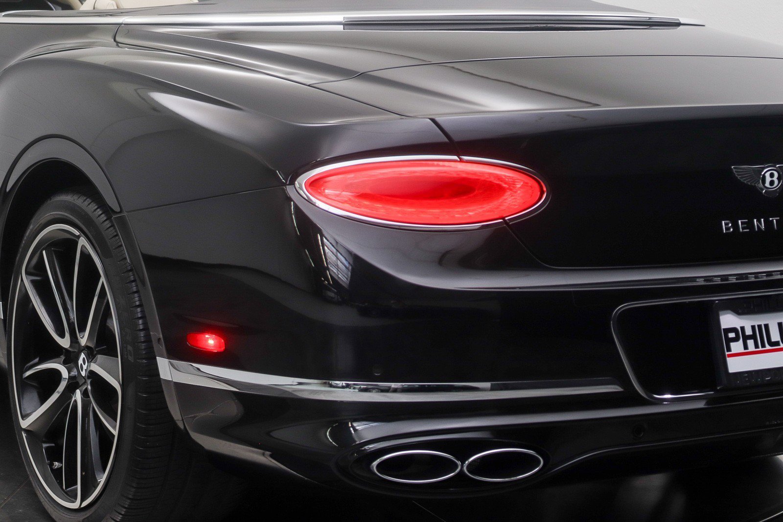 Used 2020 Bentley Continental GT V8 AWD/4WD image 14