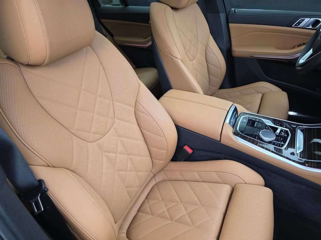Certified 2025 BMW X5 sDrive40i w/ Premium Package RWD image 29