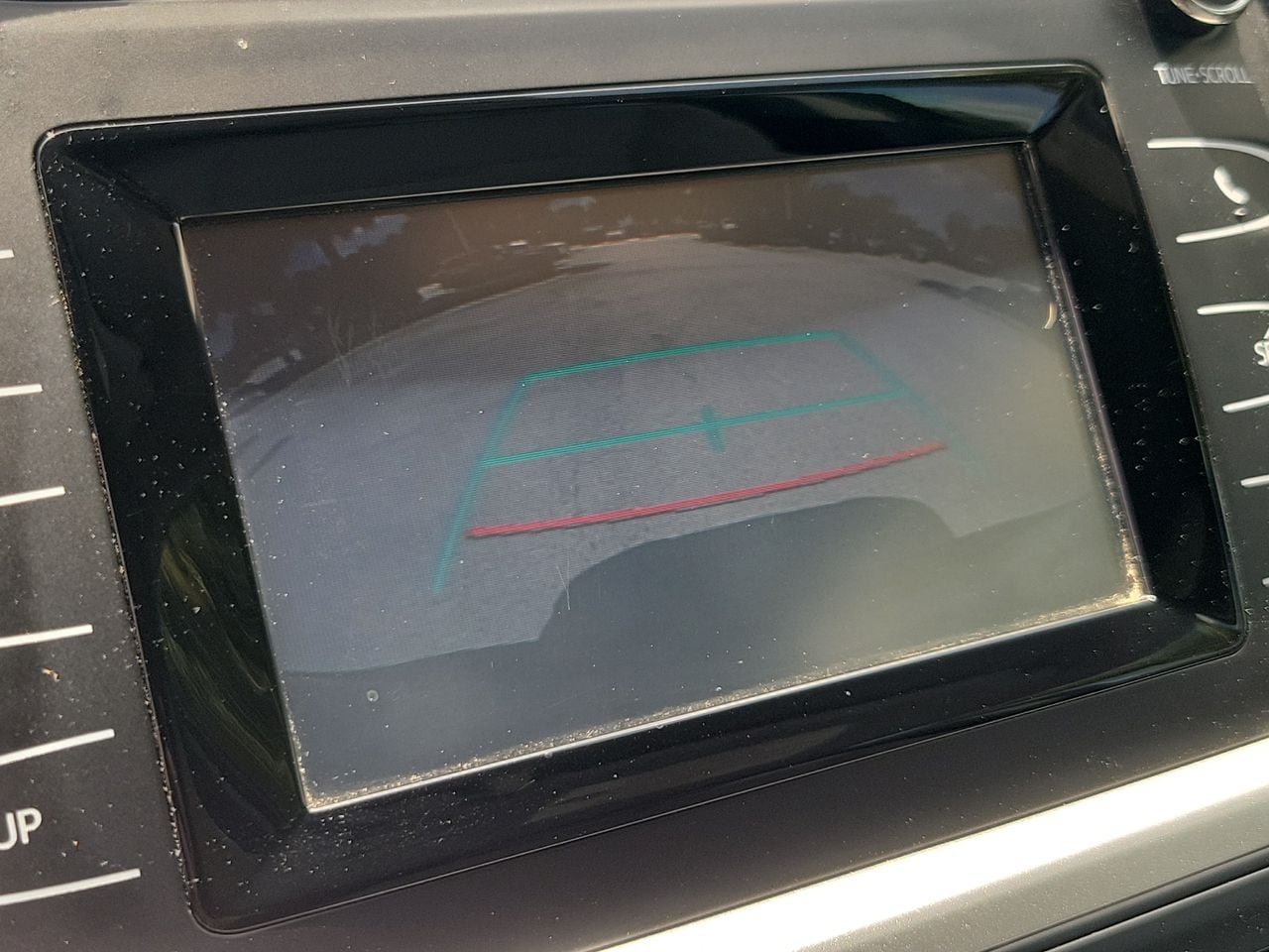 Used 2019 Toyota Highlander LE FWD image 24