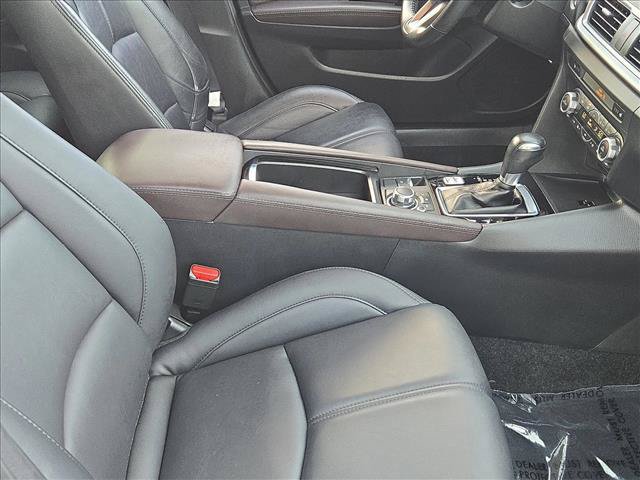 Used 2018 MAZDA MAZDA3 Touring FWD image 19