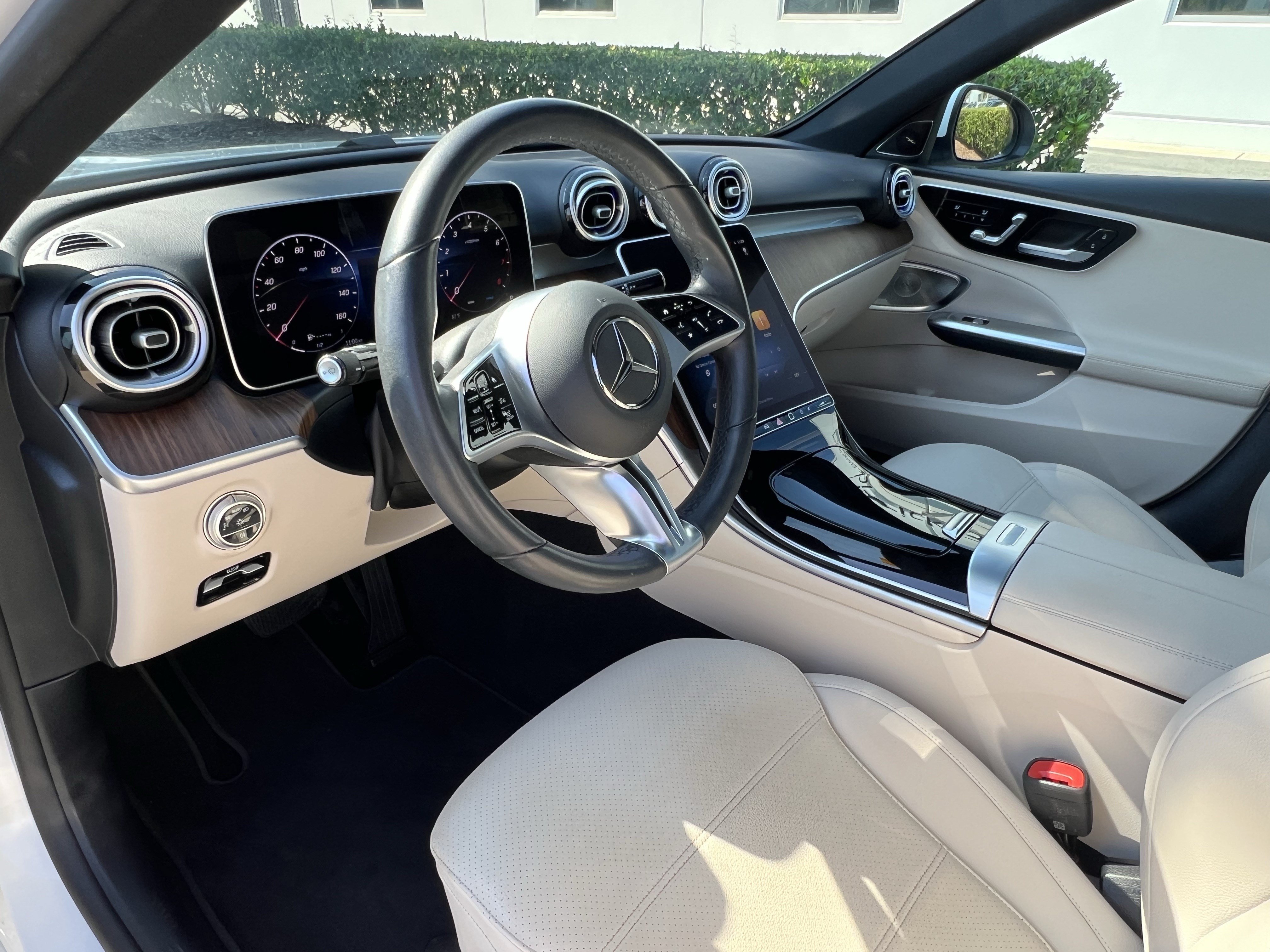 Used 2025 Mercedes-Benz C 300 Sedan image 18