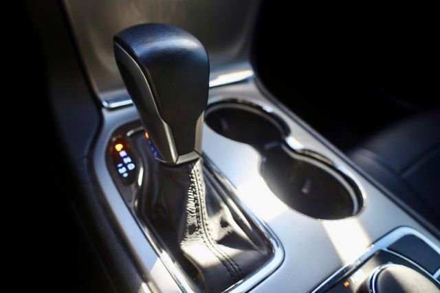 Used 2018 Jeep Grand Cherokee Limited image 5