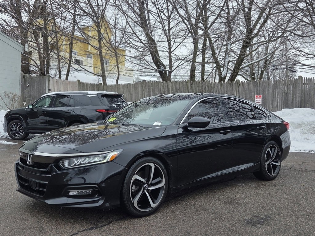 Used 2019 Honda Accord Sport image 2
