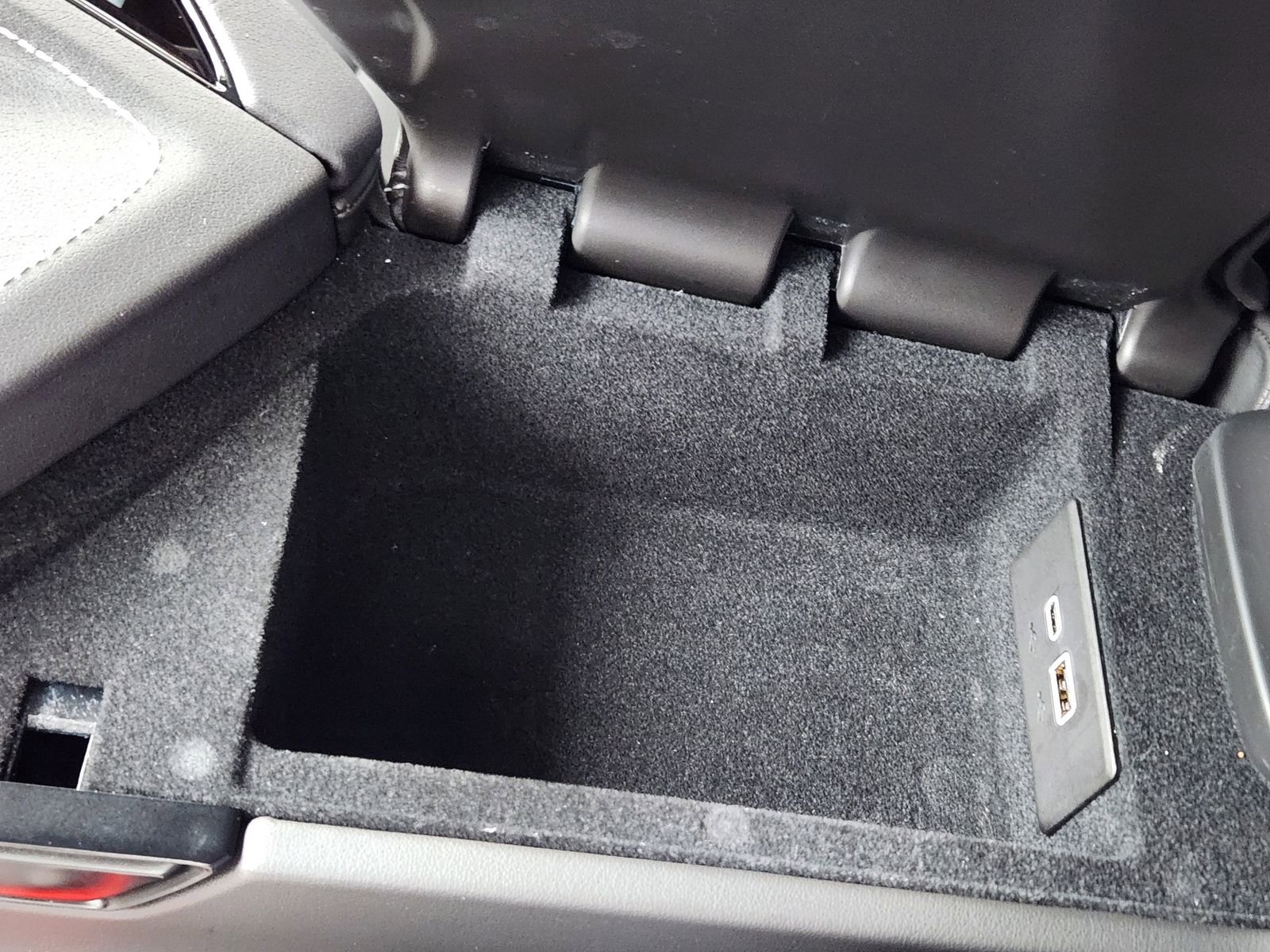 Used 2025 Chevrolet Corvette Stingray Coupe w/ Battery Protection Package image 23