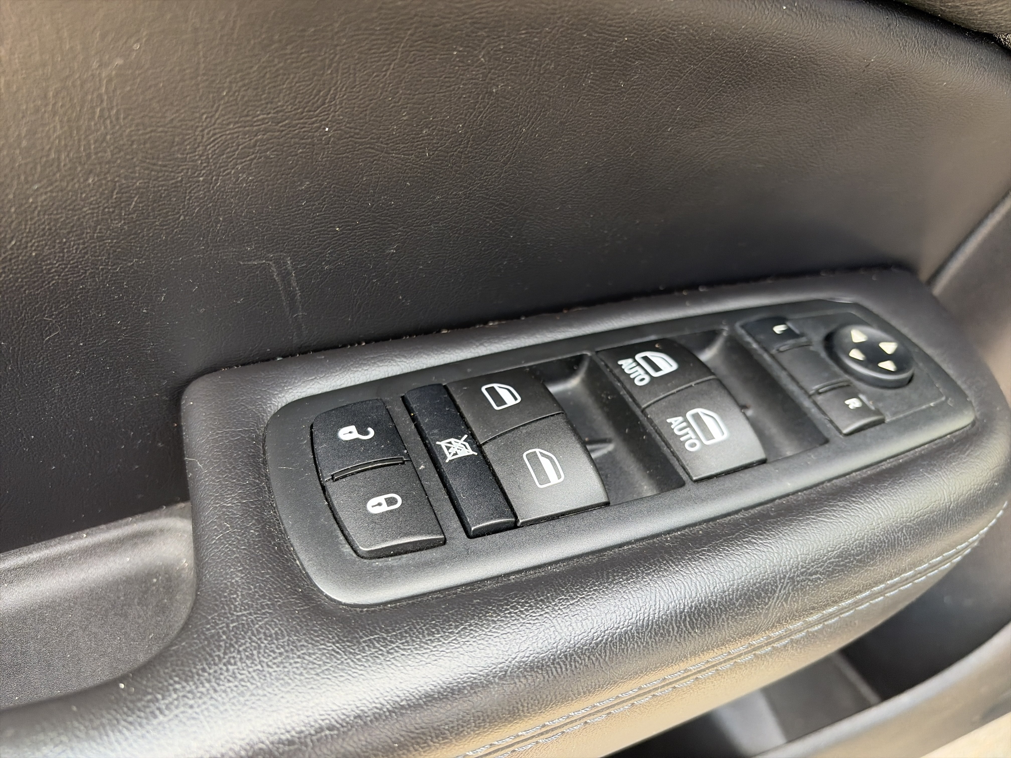 Used 2015 Chrysler 200 S w/ Navigation & Sound Group I AWD/4WD image 13