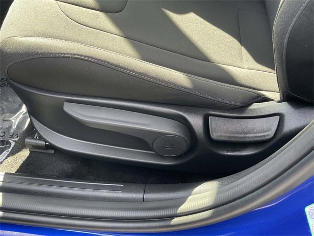 Certified 2025 Hyundai Elantra Sport image 9