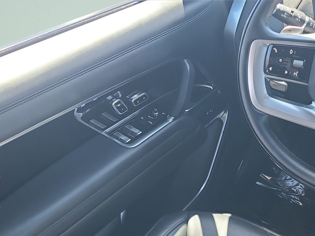 Used 2023 Land Rover Range Rover SE image 21