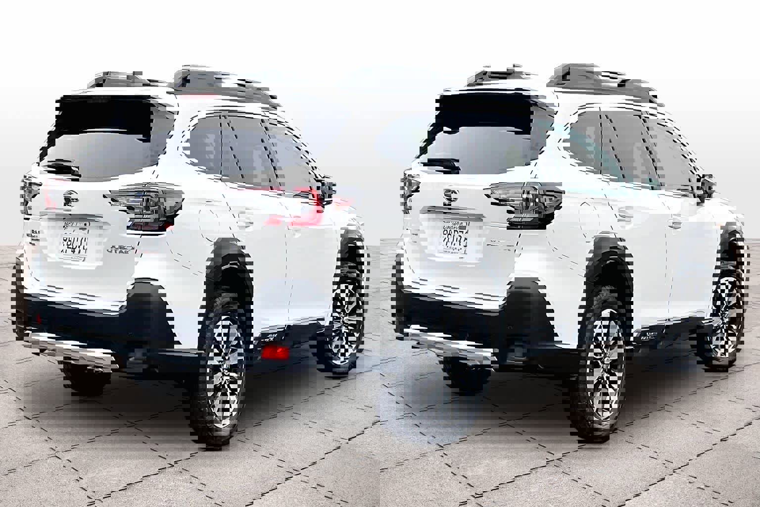 Used 2023 Subaru Outback Limited image 16