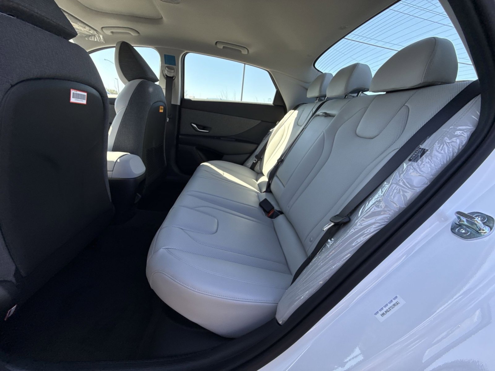 New 2026 Hyundai Elantra Limited image 25