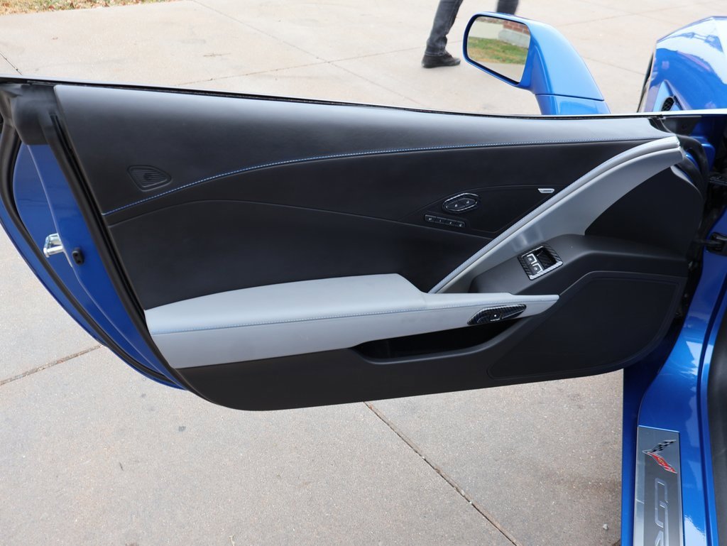 Used 2015 Chevrolet Corvette Stingray Coupe w/ 3LT Preferred Equipment Group image 20