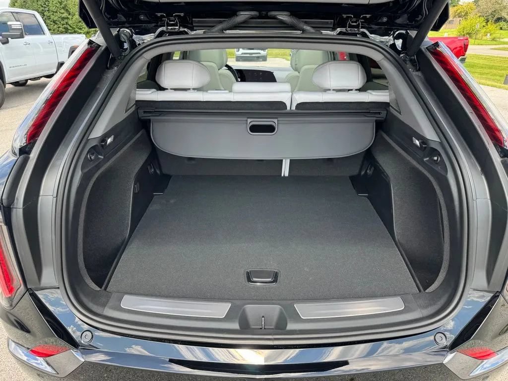 New 2027 Cadillac Optiq Premium Sport AWD/4WD image 31