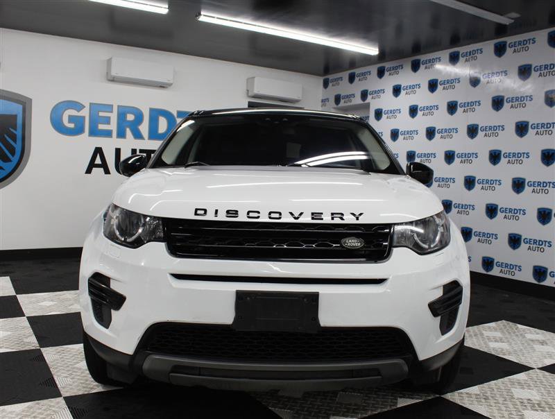 Used 2018 Land Rover Discovery Sport SE image 6