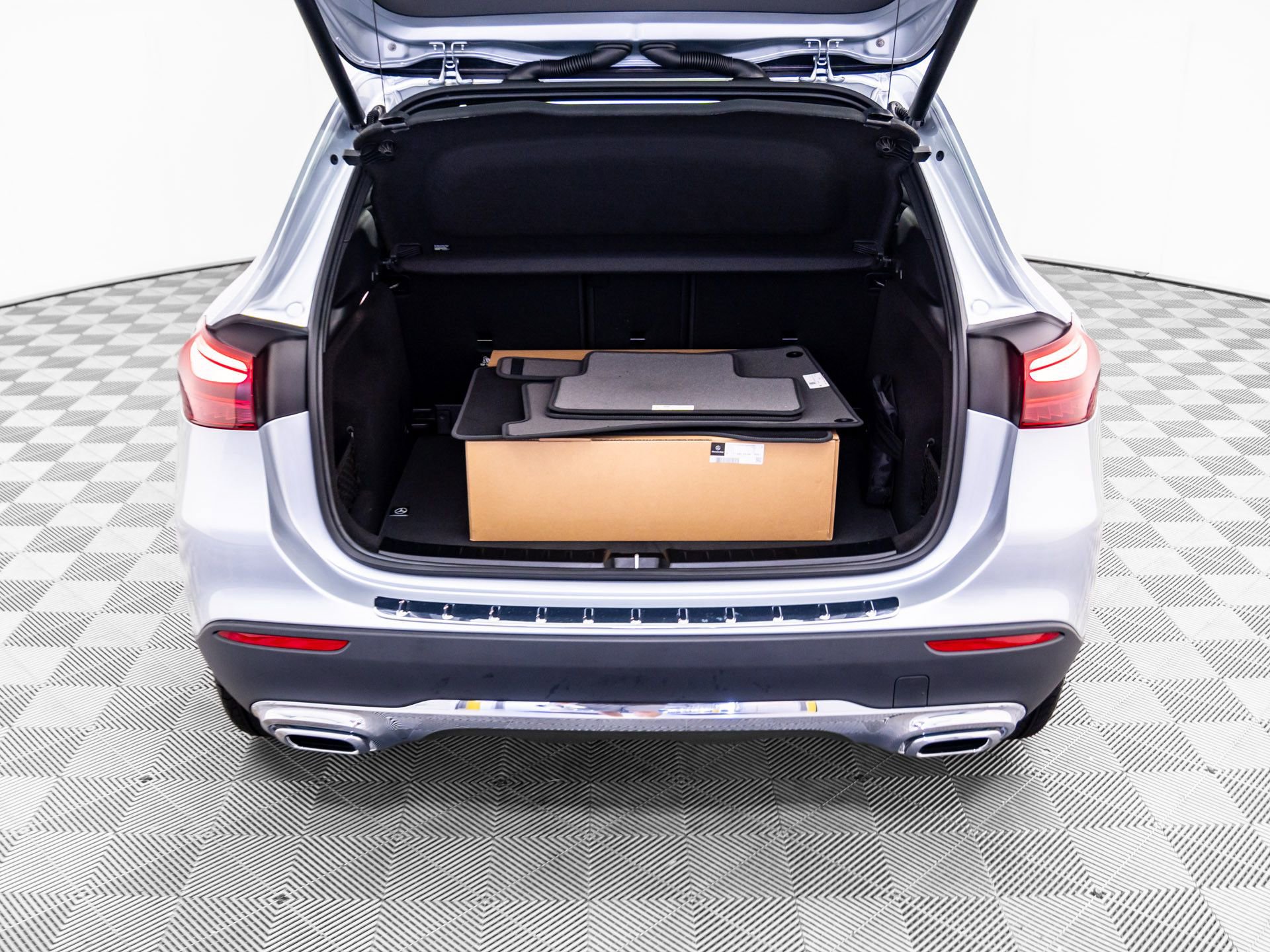 New 2026 Mercedes-Benz GLA 250 4MATIC image 29