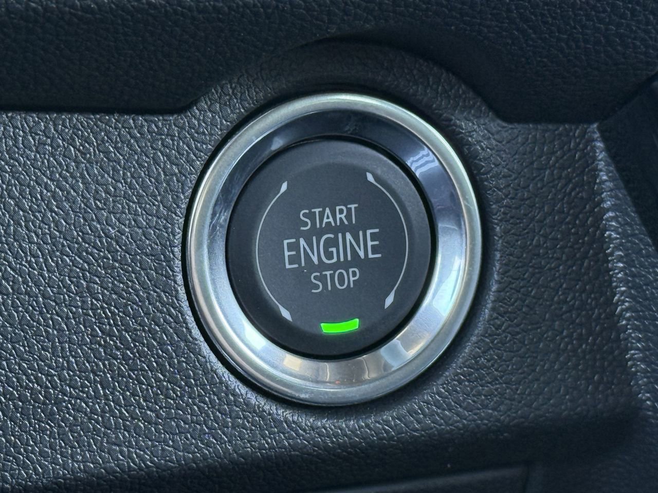 New 2026 Chevrolet Traverse LT w/ Sun and Wheel Package image 15