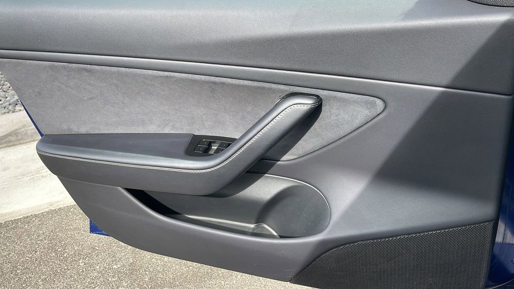 Used 2017 Tesla Model 3 Long Range image 21