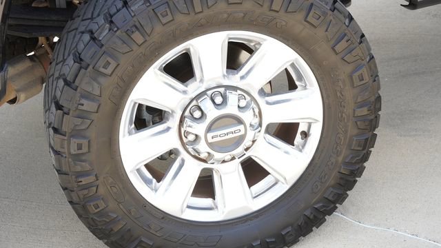 Used 2019 Ford F250 Platinum w/ Platinum Ultimate Package image 11
