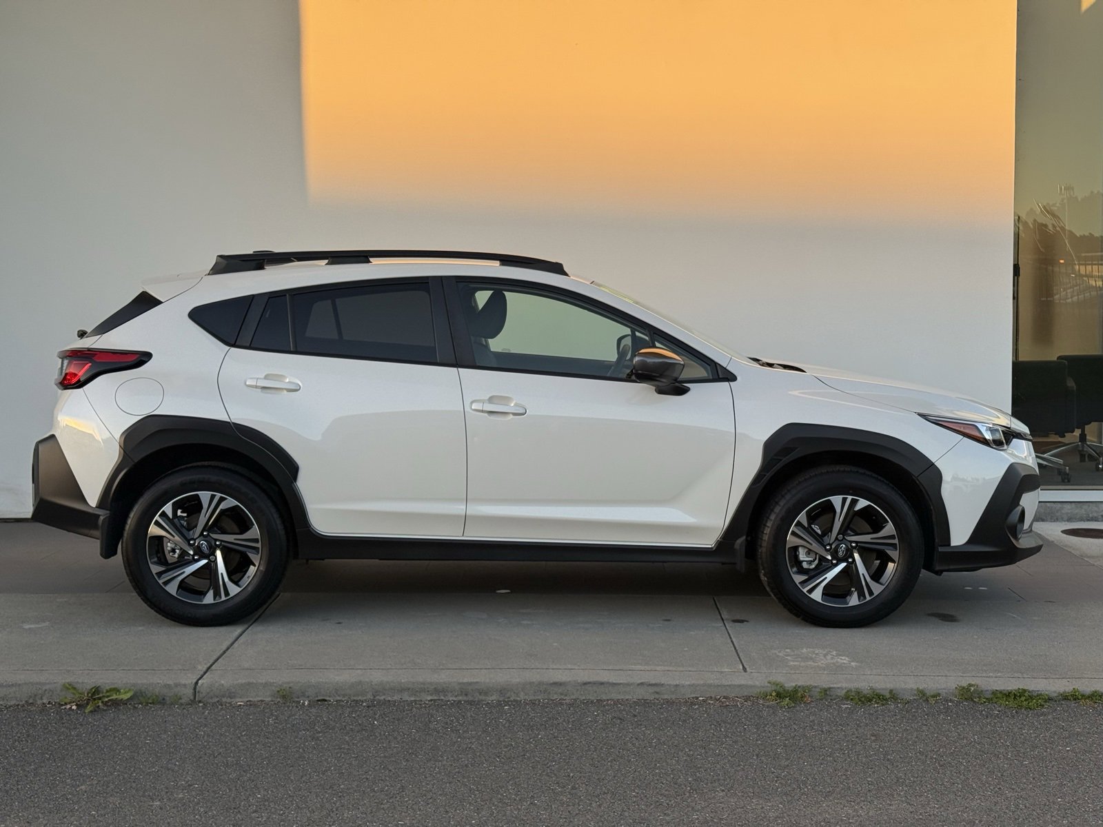 Used 2024 Subaru Crosstrek 2.0i Premium image 8