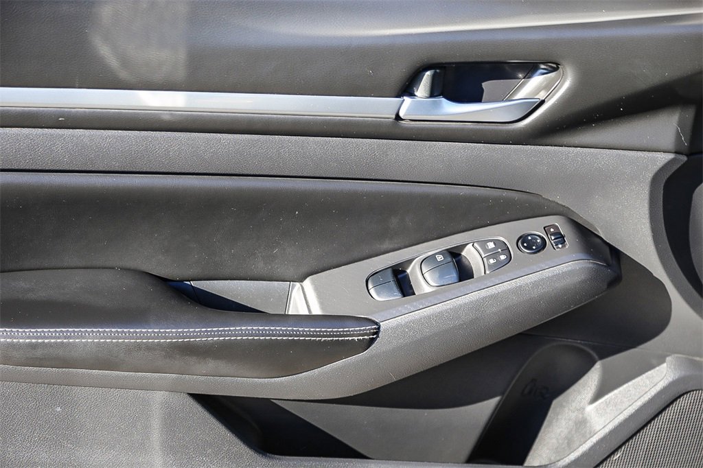 Used 2022 Nissan Altima 2.5 SV image 20