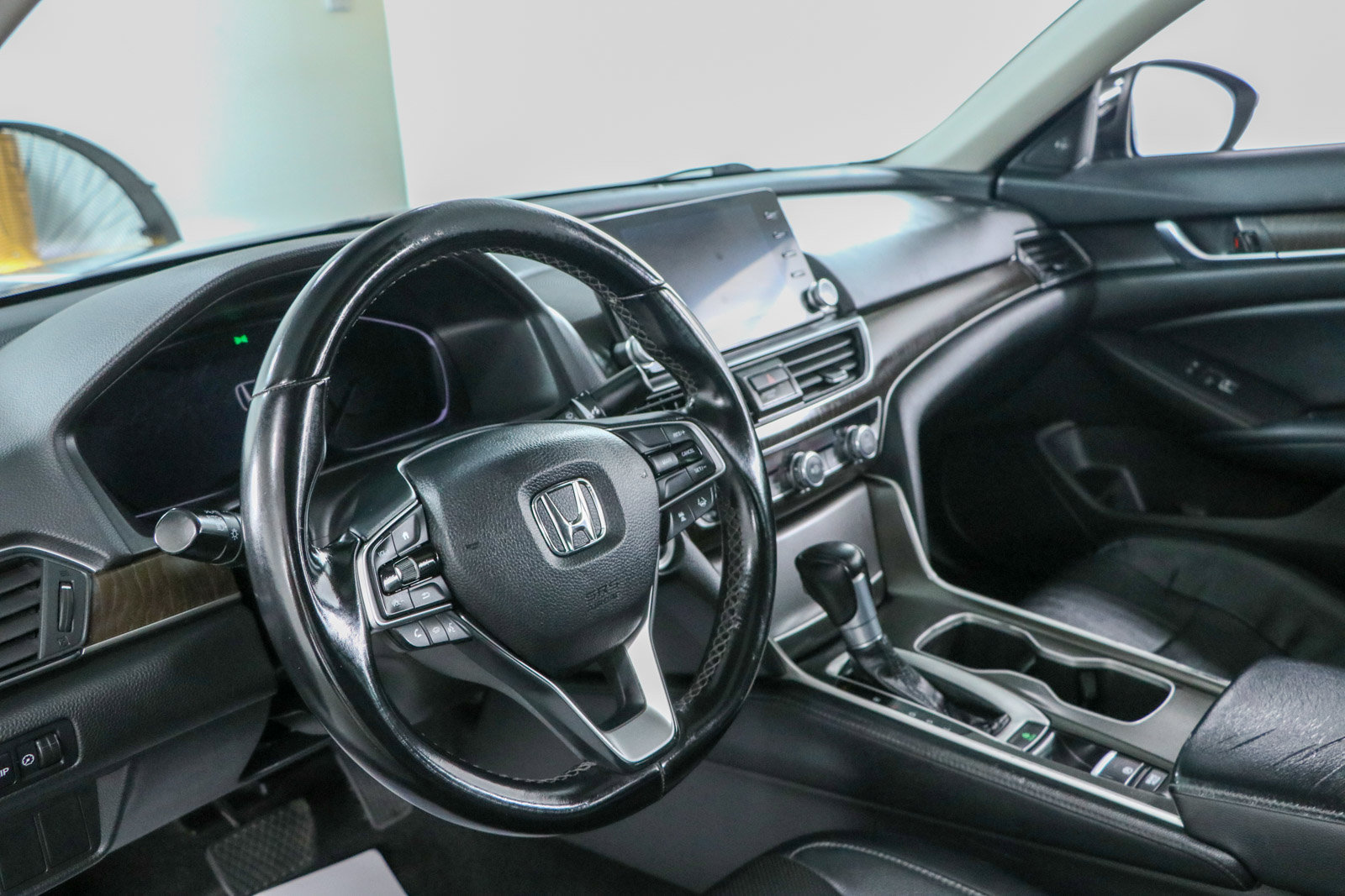 Used 2018 Honda Accord EX-L image 20