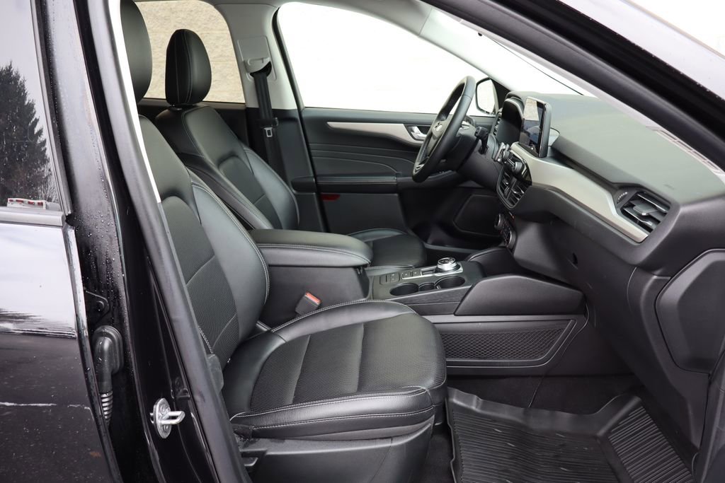 Used 2022 Ford Escape SEL w/ Technology Package image 33