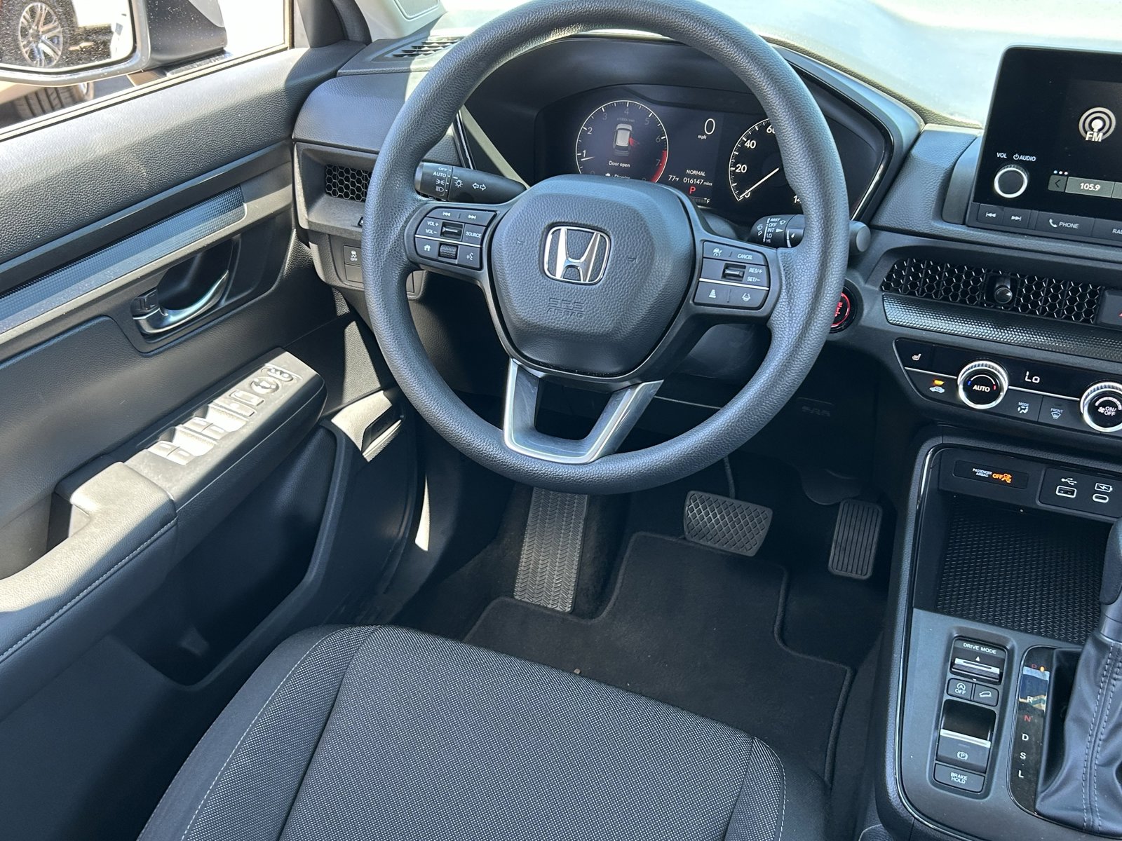 Used 2025 Honda CR-V EX image 18