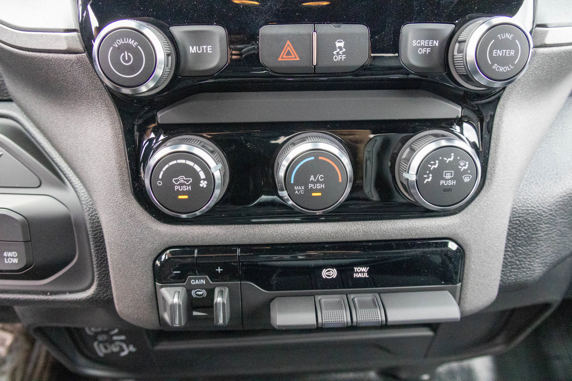 New 2027 RAM 3500 Tradesman AWD/4WD image 19
