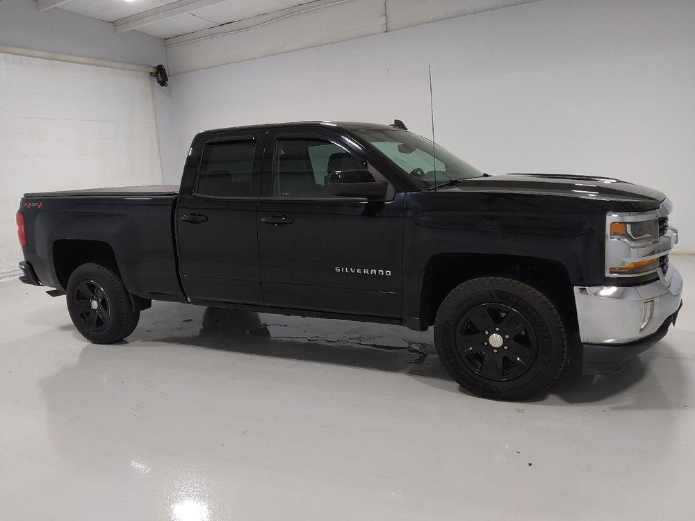Used 2018 Chevrolet Silverado 1500 LT w/ All Star Edition AWD/4WD image 11