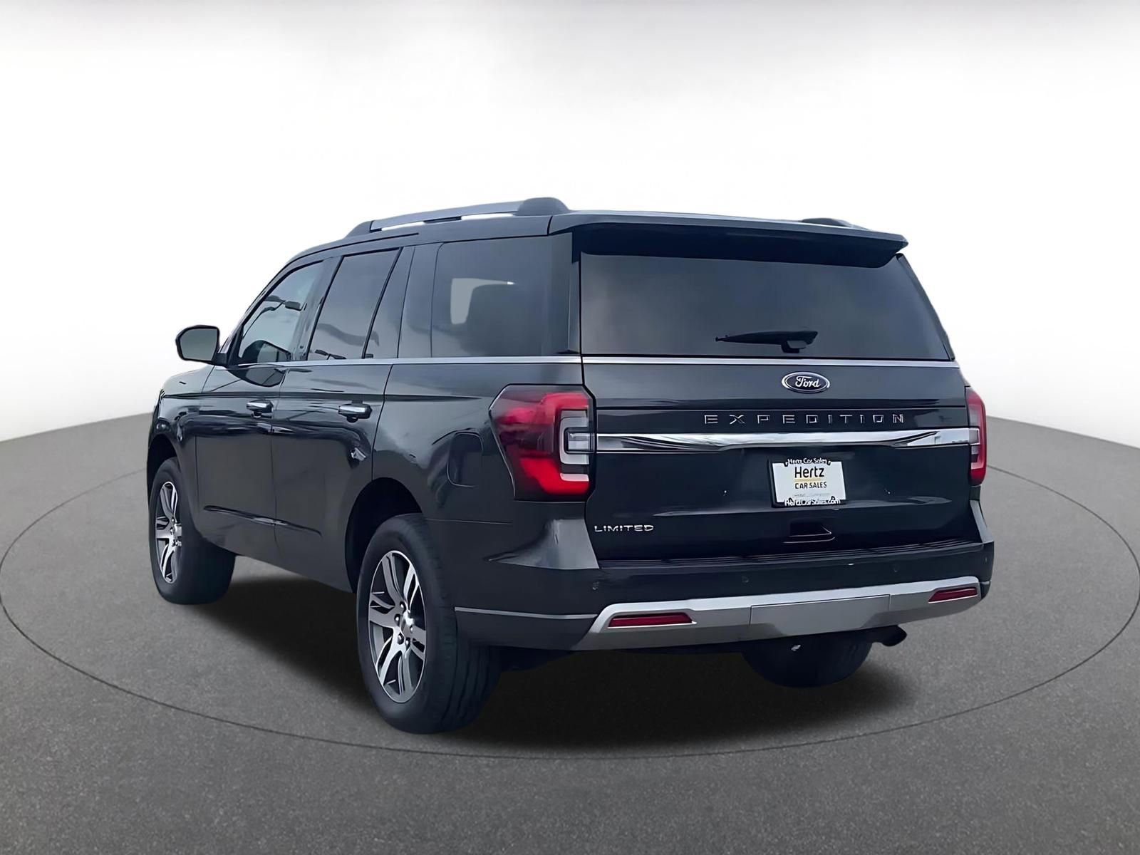 Used 2024 Ford Expedition Limited image 11