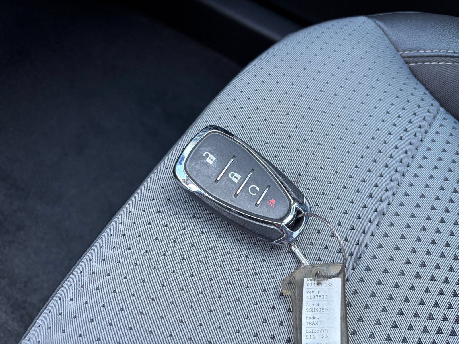 Used 2025 Chevrolet Trax LT FWD image 20
