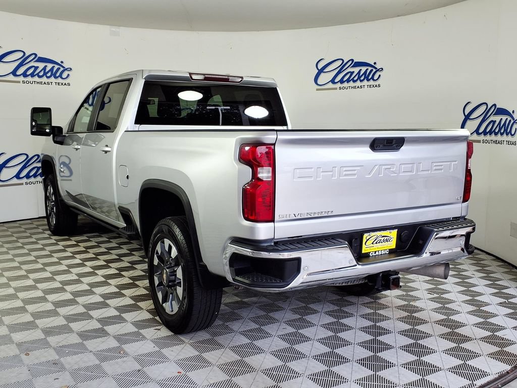 Used 2021 Chevrolet Silverado 2500 LT w/ Texas Edition AWD/4WD image 2