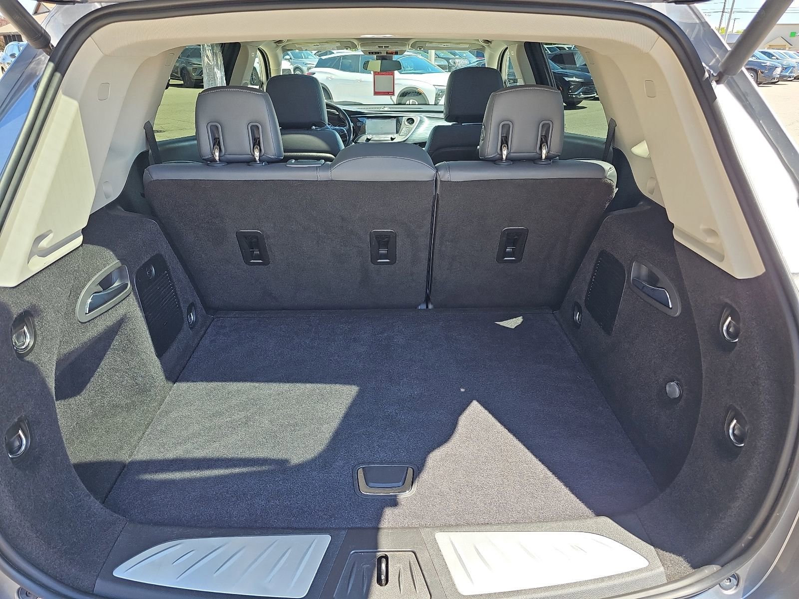 Used 2019 Buick Envision Premium w/ Driver Confidence Package AWD/4WD image 31