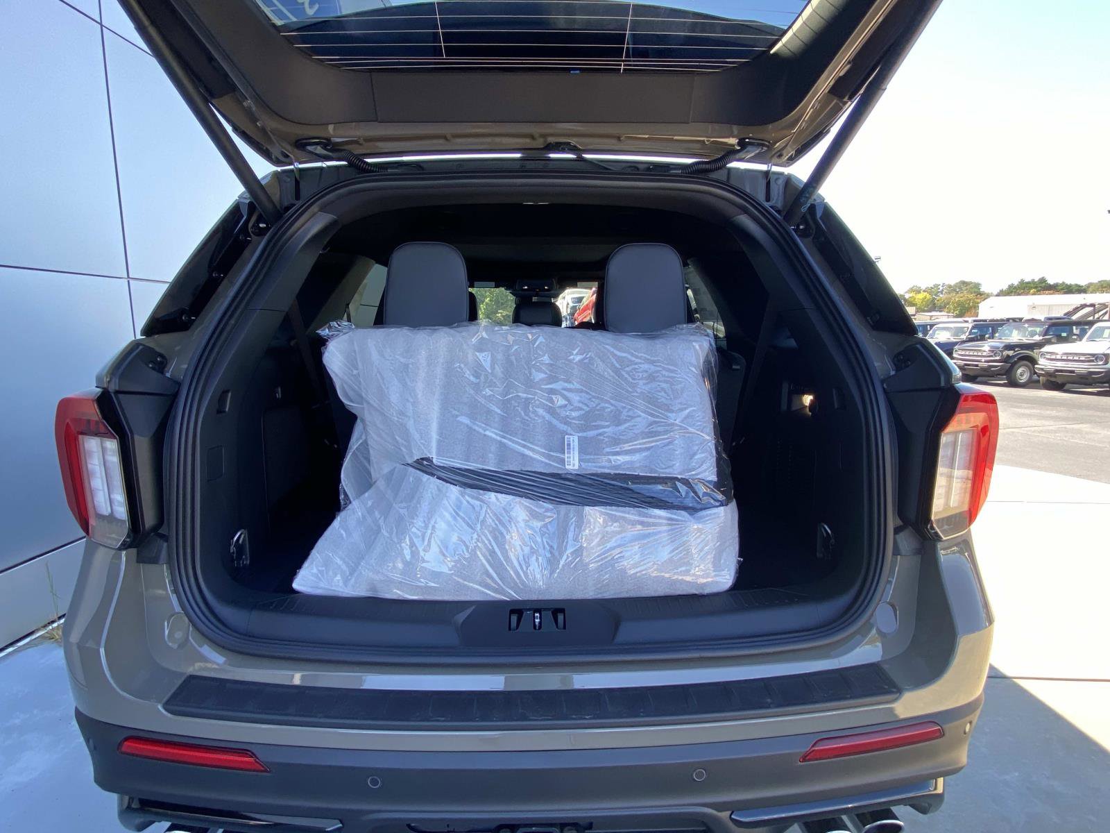 New 2026 Ford Explorer ST image 7